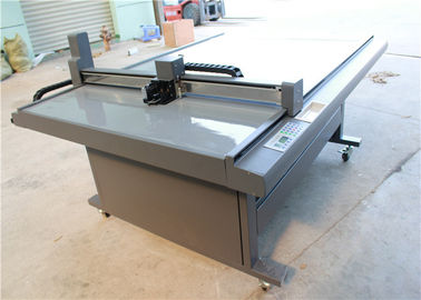 آلة قطع القماش سكين يتأرجح CNC ، النسيج عينة كتر 1000 مم / ثانية